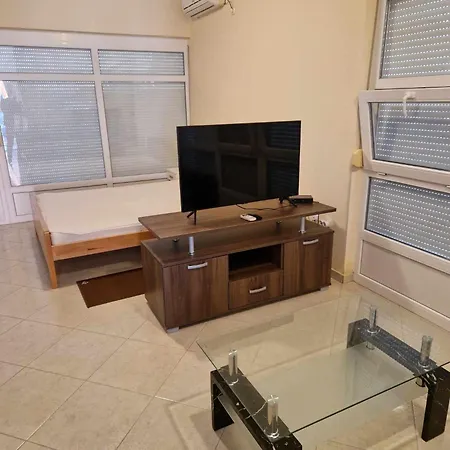 Apartment Karolina By The Sea Sukosan