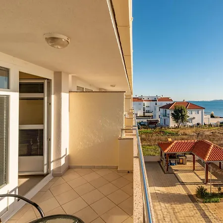 Karolina By The Sea Apartment Sukosan