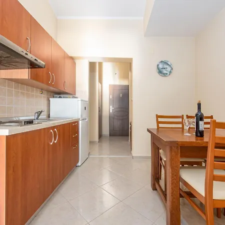 Apartment Karolina By The Sea Sukosan
