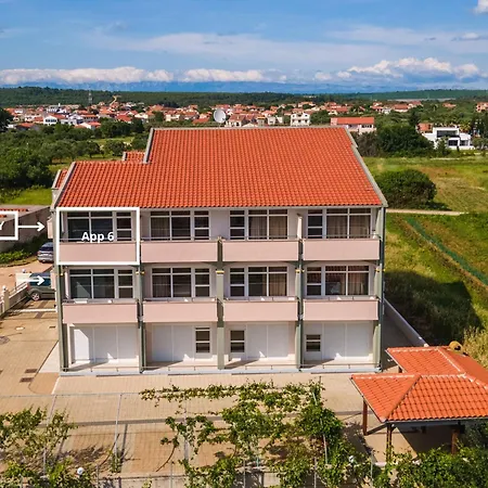Apartment Karolina By The Sea